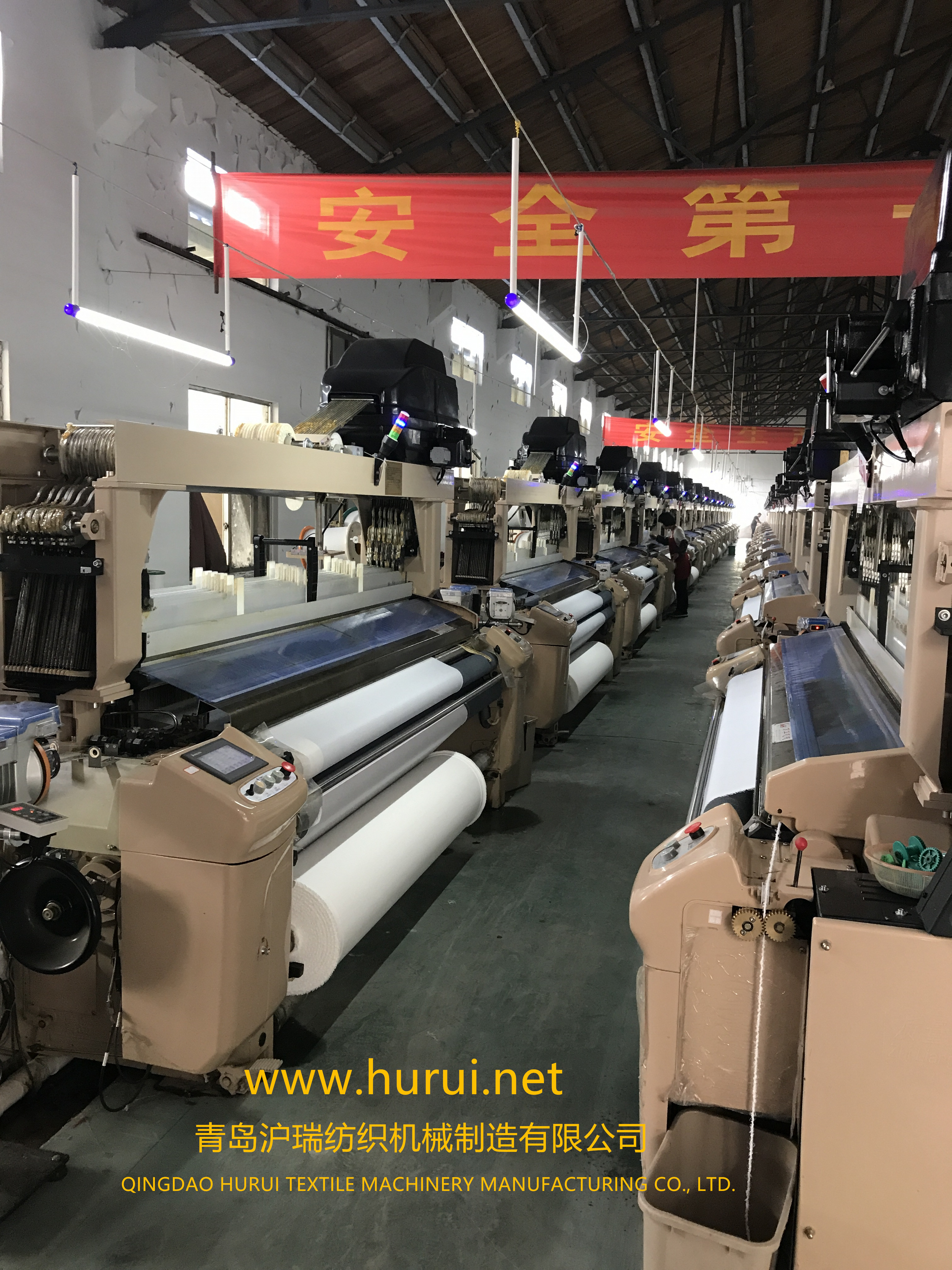 HR822-GD50多臂开口喷水织布机